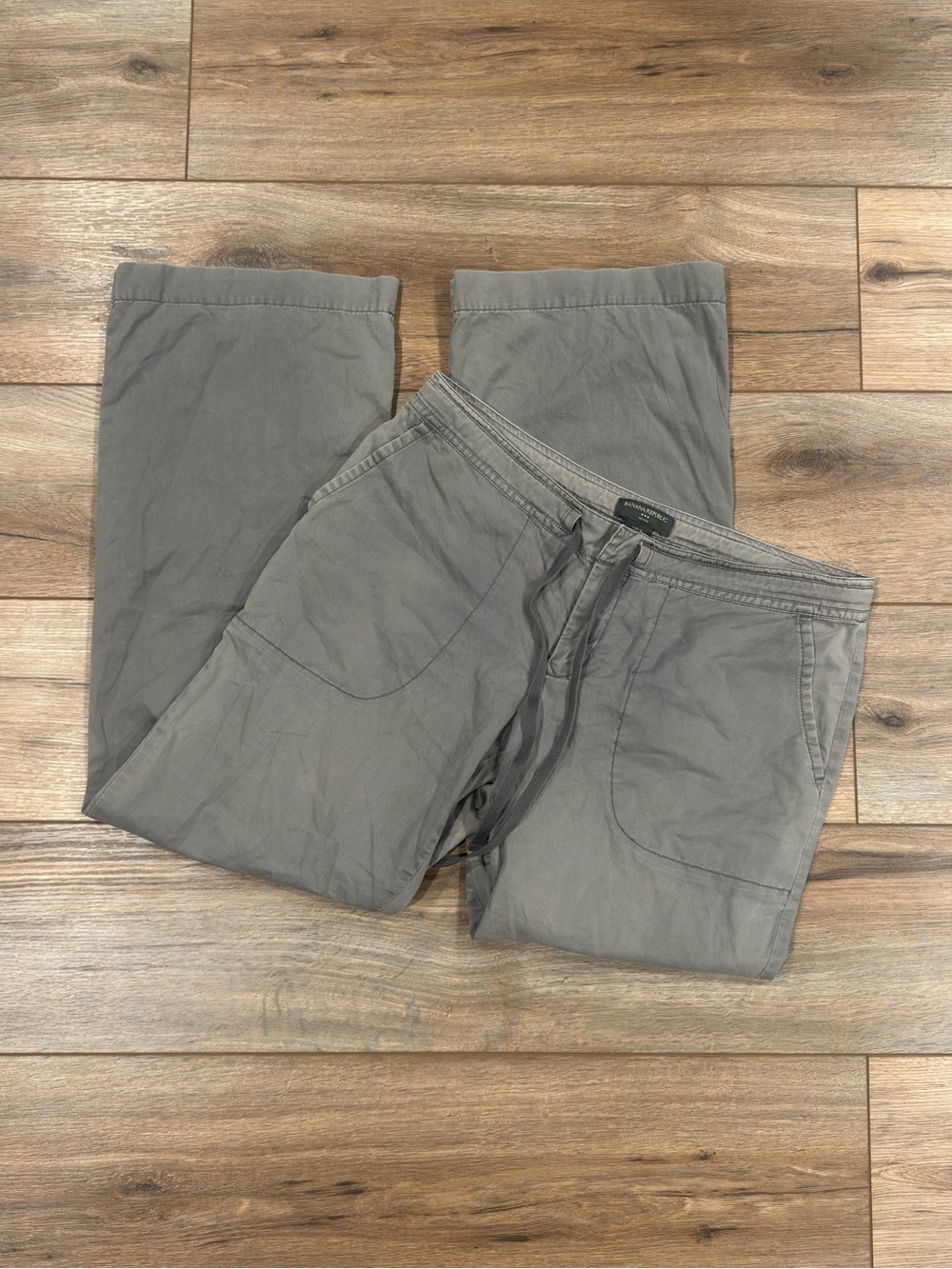 BANANA REPUBLIC Casual Gray Low-rise 100% Cotton Drawstring Pants | Size 8